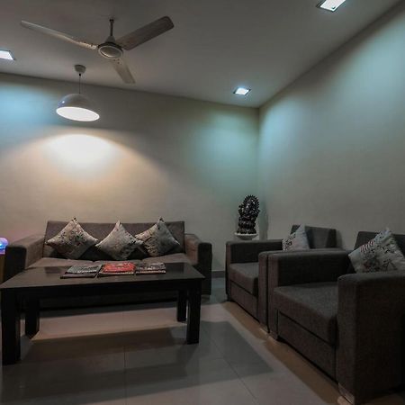 Capital O The City Park Near Nampally Railway Station Hyderabad Exterior foto