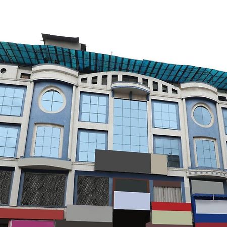 Capital O The City Park Near Nampally Railway Station Hyderabad Exterior foto