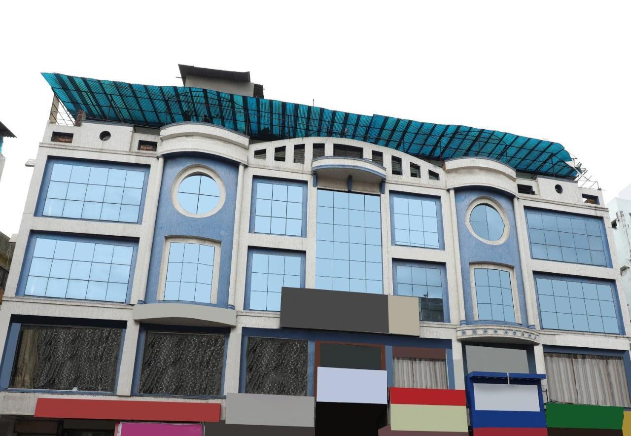 Capital O The City Park Near Nampally Railway Station Hyderabad Exterior foto